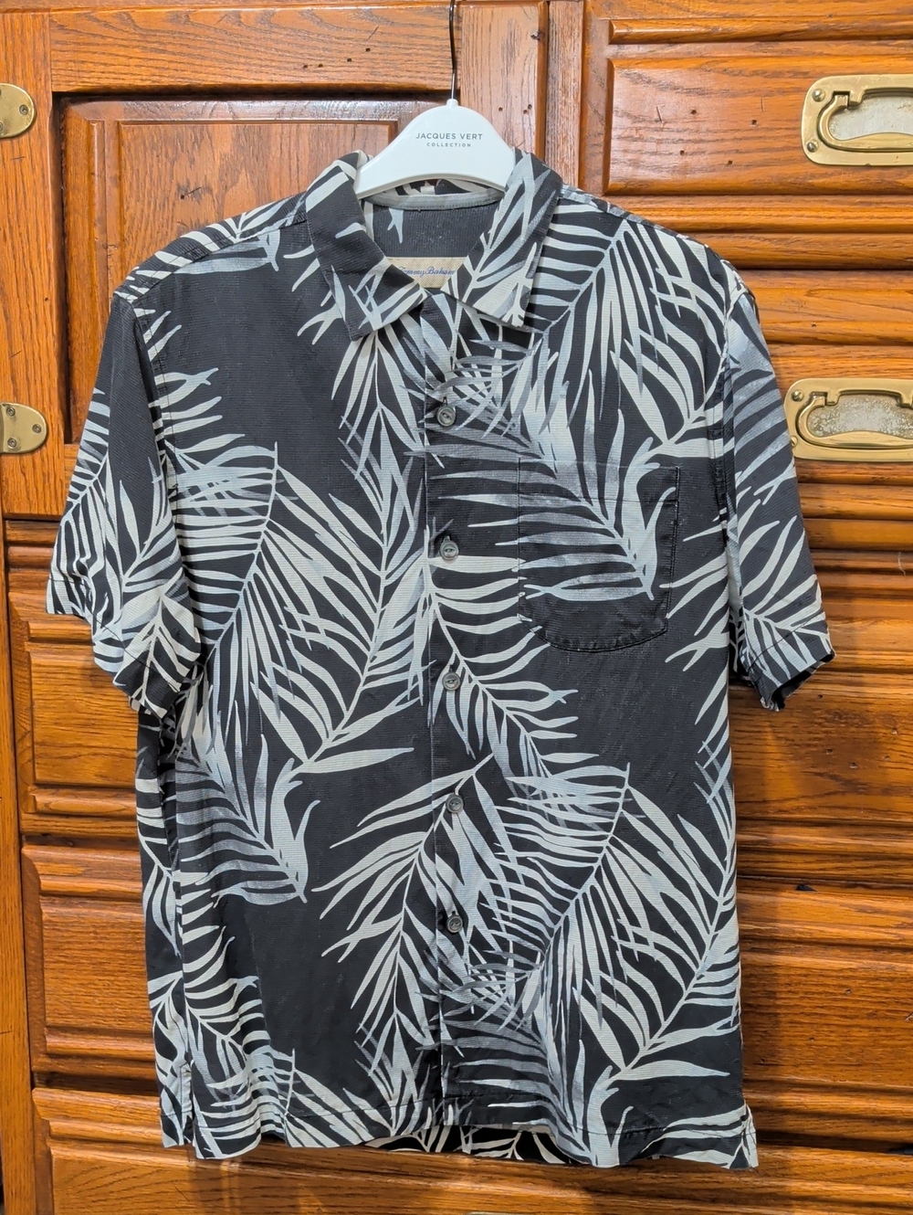 Men's Tommy Bahama 100% Silk Black & White Tropical Print Short-Sleeve Shirt